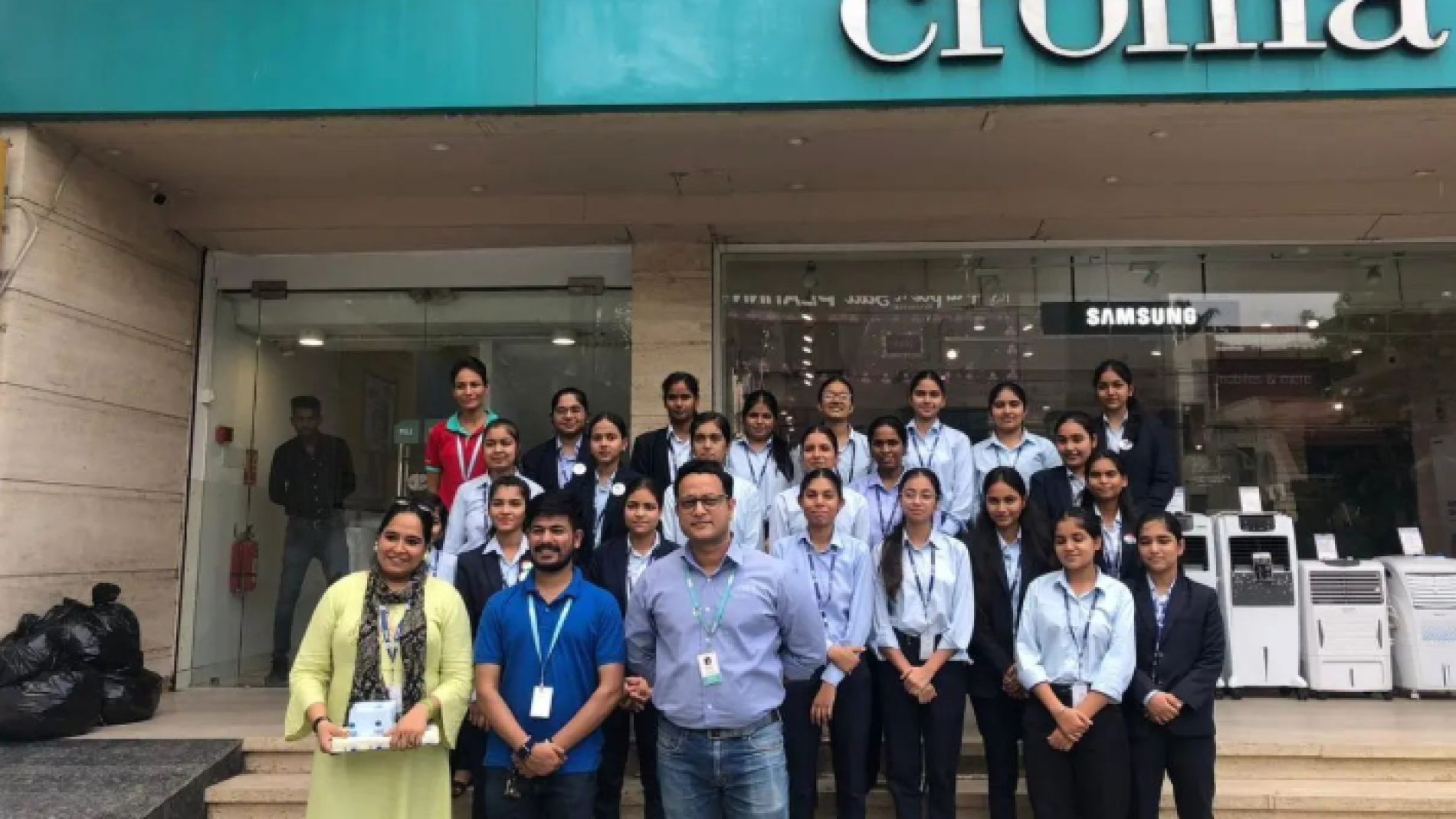 SHIM Students Get a Retail Revelation at Croma-Shim